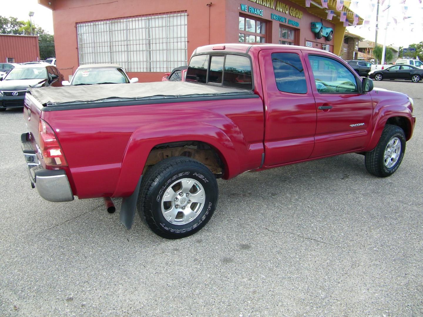 2007 Maroon /Grey Toyota Tacoma PreRunner Access Cab V6 2WD (5TETU62N87Z) with an 4.0L V6 DOHC 24V engine, Automatic transmission, located at 4000 Bee Ridge Road, Sarasota, FL, 34233, (941) 926-0300, 27.298664, -82.489151 - Photo#5